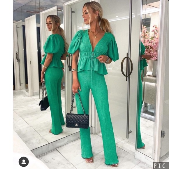 Zara set voluminous textured top and pants - Picture 3 of 8